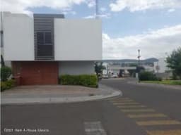 Casa en venta El Mirador 3 habitaciones AVH