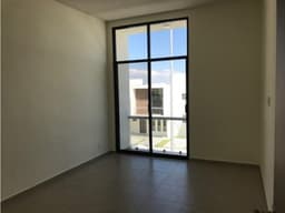 Casa AMUEBLADA - RENTA en Fraccionamiento Zibatá, GRC21-4984