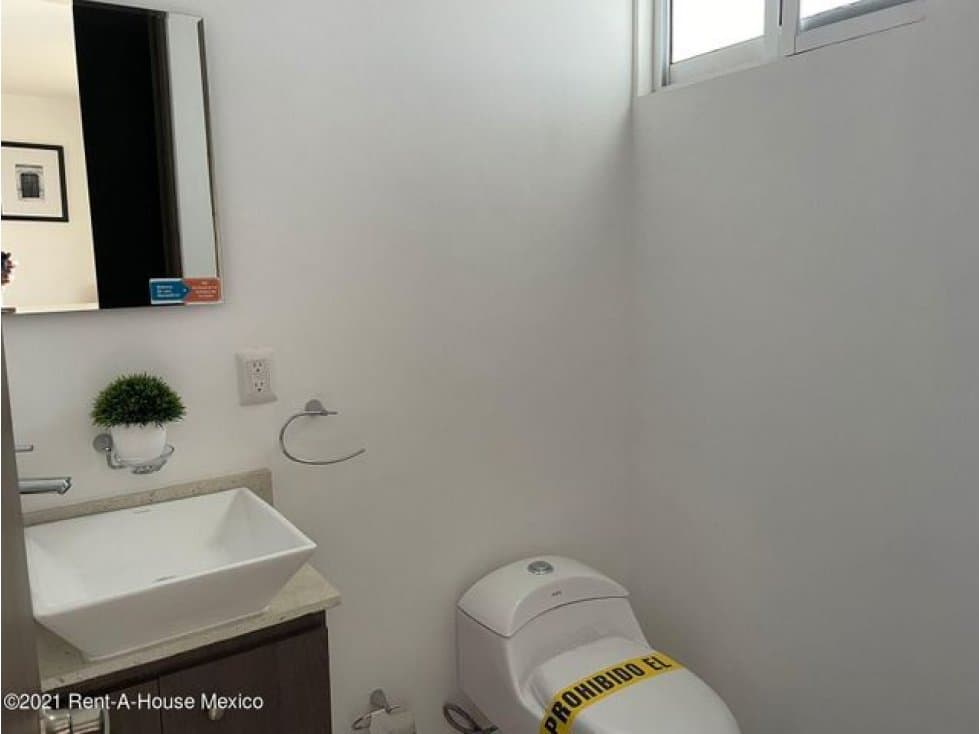 Irapuato. Casa de 2 niveles, con cocina equipada - VENTA — foto 4
