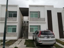 VENTA DEPARTAMENTO EN LOS OLVERA 2 RECAMARAS 2 BAÑOS