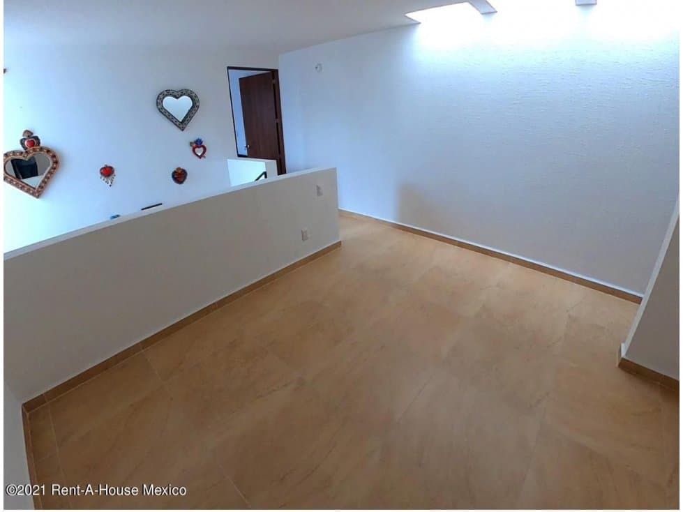 LP Casa con acabados minimalistas — foto 1