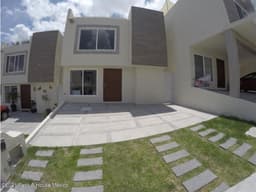 Casa en renta Zibatá 4 habitaciones JGCC