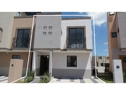 Casa a estrenar con amenidades, Zirándaro. VENTA