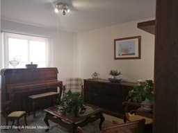QH4 Se vende casa de 3 recámaras en Zakia con family room