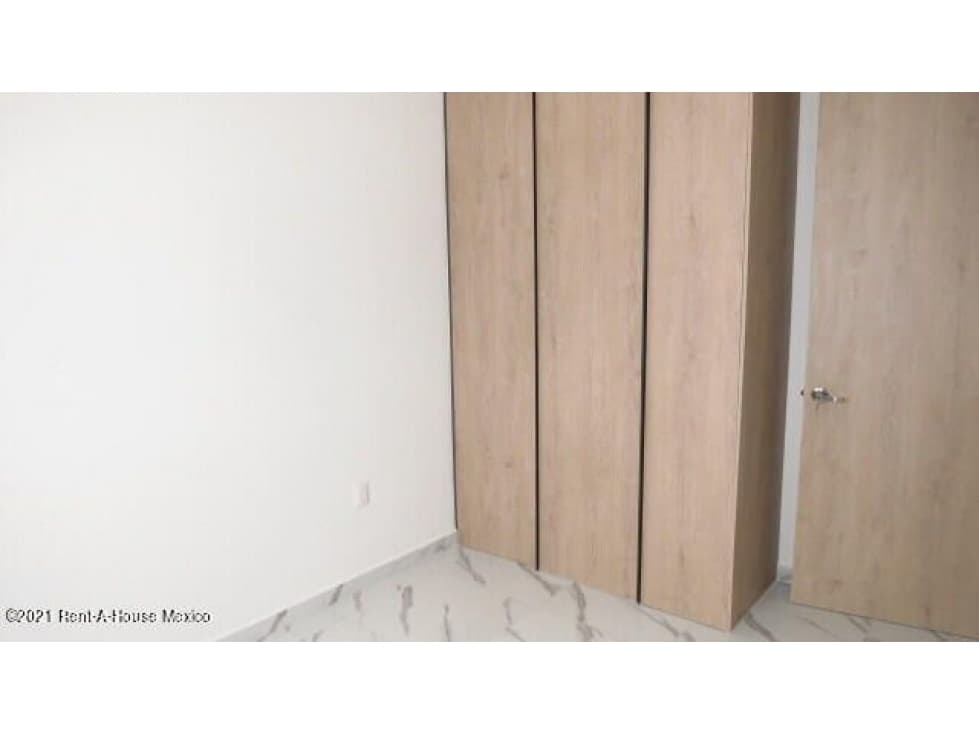 Capital Sur, casa a estrenar con jardín. Para VENTA — foto 6