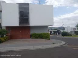 Zen House casa ideal para remodelar en VENTA con Roof Garden! RAHQRO