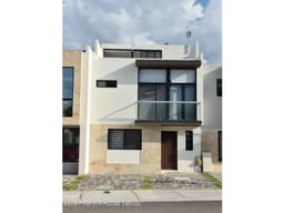 Casa en Zákia con roof garden y amenidades, en VENTA
