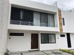 venta casa en Zakia 3 recamaras 3 baños