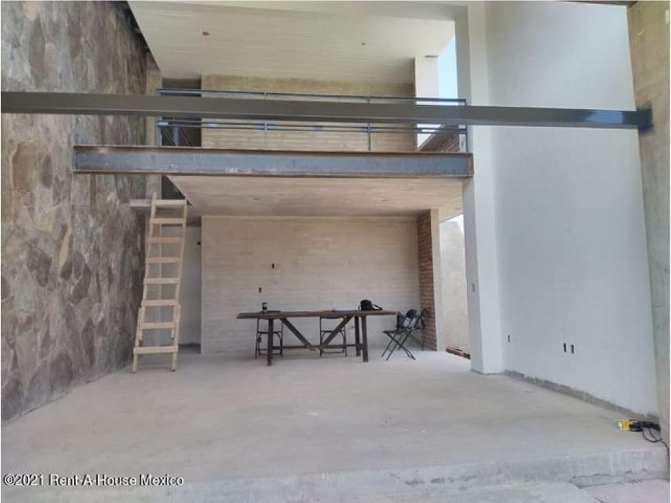 Centro de Tequisquiapan. Casa con terraza y cuarto de servicio - VENTA — foto 2
