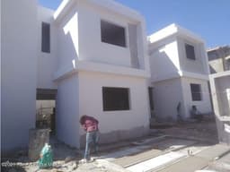 Los Candiles casa en PREVENTA de 3 recamaras y 110 mts2!