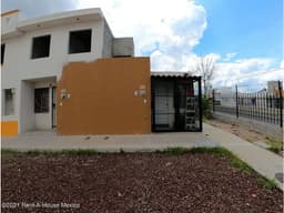 Ejido Menchaca casa de segunda mano en VENTA remodelada! RAH