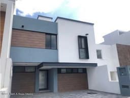 Casa en VENTA dentro de cluster dentro de Zibata, GRC 22-1154