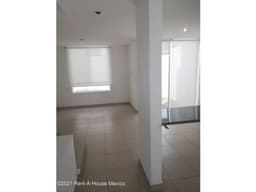 El Pueblito casa en VENTA con excelente iluminación y distribuciónRAH