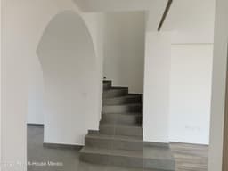 Casa equipada de 2 niveles, en El Mirador - VENTA