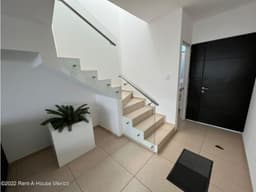 VENTA de casa con petpark y alberca - El Mirador