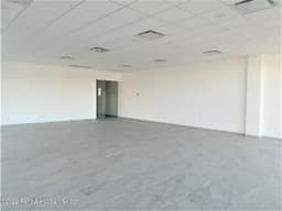 RENTA oficina comercial con vista panorámica, Piamonte