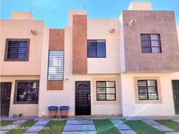 En venta casa en rincones del marques con mejoras y equipada