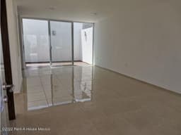 Casa en venta en el Mirador AQC