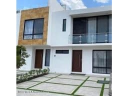 CASA A ESTRENAR EN RENTA 3 RECAMARAS EN ZAKIA. QH22-3927