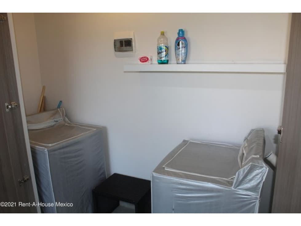 VENTA - Casa con terraza y jardín privado, en El Mirador — foto 1