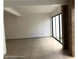 Zibatá casa de arquitecto en VENTA de 3 recamaras y 279 mts2 RAH224281