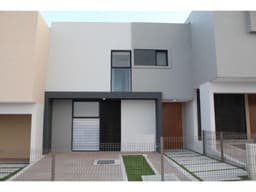 CASA EN VENTA DE 3 HABITACIONES. QH22-3055#