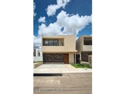 Zakia casa en VENTA de dos niveles y 157 mts2 MJP22328