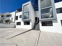 AIR 22-4441 - Depa en Venta. Zona Vista Real. Amenidades de primera