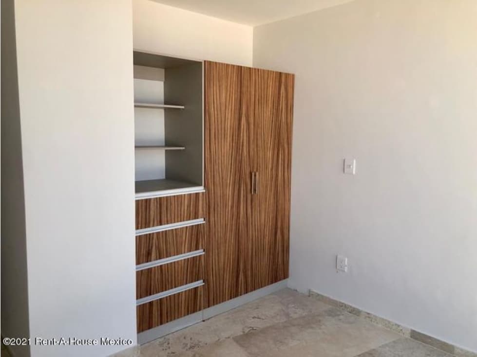 Departamento en renta en Zibata IG — foto 2