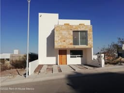 Hermosa cada en venta en Jicuri-NR-22-4055