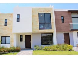 Hermosa casa en venta en Madeira-NR-22-809