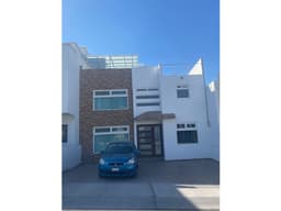 QH2 4447 casa en venta en zibata de autor con roof garden @bpa