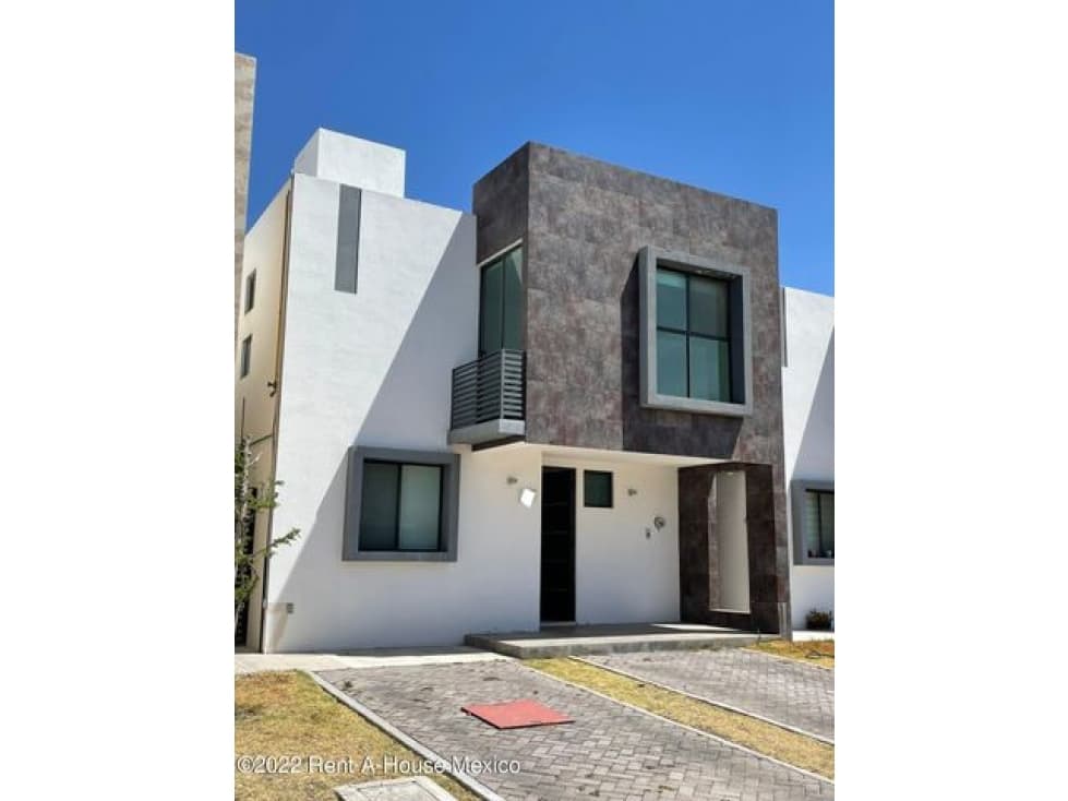 La Vista. VENTA, casa con alberca y jardín privado — foto 2