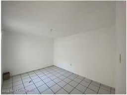 Casa de segunda mano con sala de TV, Venceremos. VENTA