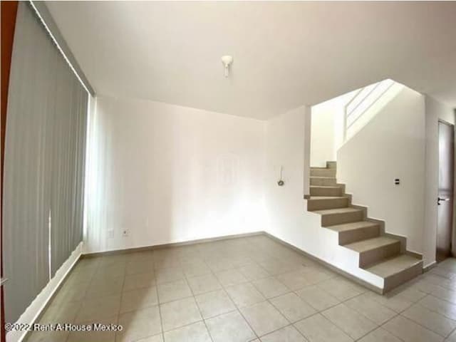 Sonterra casa en RENTA de 2 recamaras QH4867