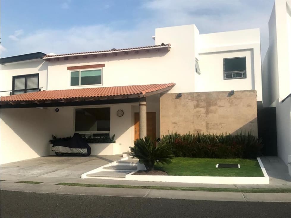 EN VENTA CASA DENTRO DE SAN JERONIMO QRO GRC22-5018 — foto 1