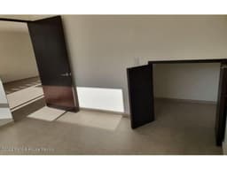 Milenio casa a pie de calle de segunda mano en VENTA de 192 mts2 MJP