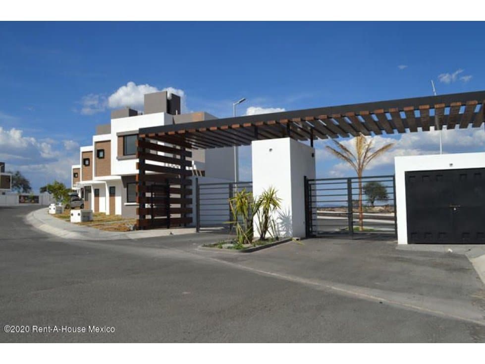 Zakia - Casa en VENTA con recamara en planta baja... — foto 1