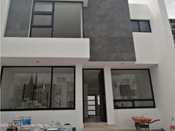 Casa en El Mirador, Totalmente Equipada y a Estrenar - Venta