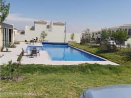 Casa para RENTA con sala de TV, en Capital Sur