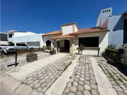 Casa en renta amueblada en Pueblo Nuevo IG
