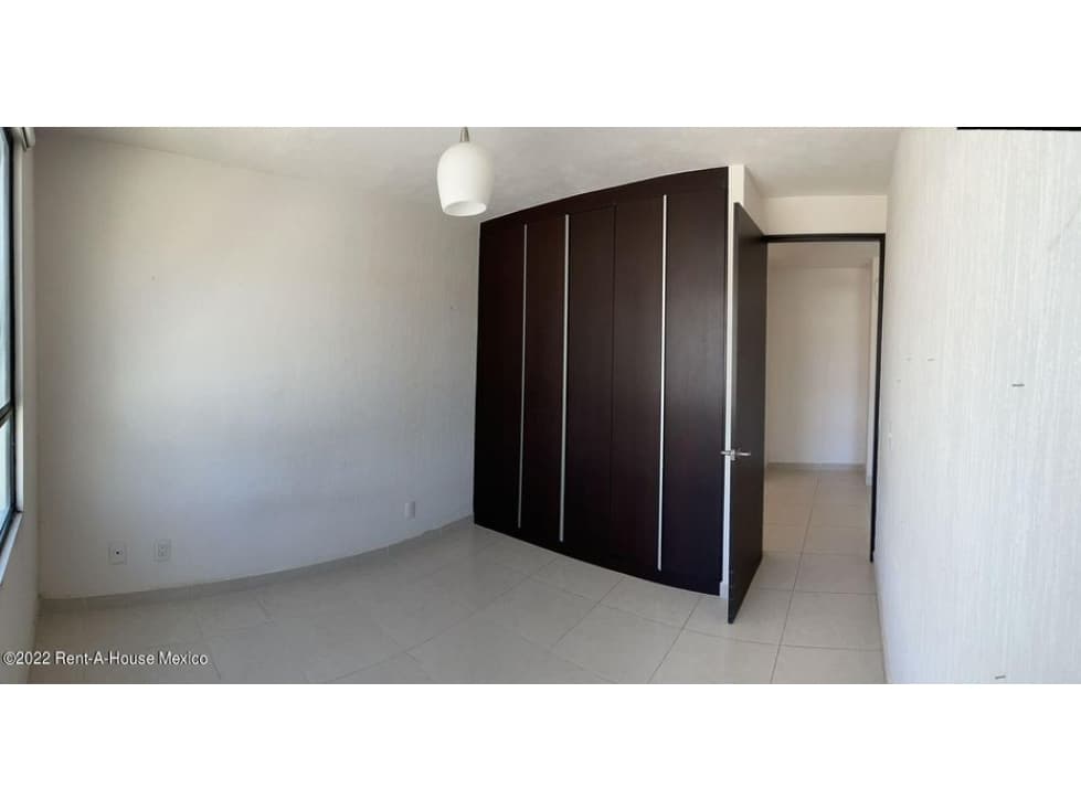 La Vista. VENTA, casa con alberca y jardín privado — foto 1