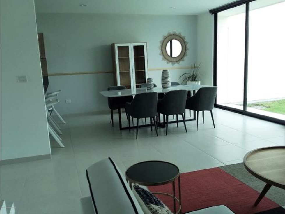 Zibatá, casa con balcón y estudio en planta baja. VENTA — foto 3