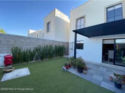 Casa equipada cerca de las amenidades. VENTA, Zákia