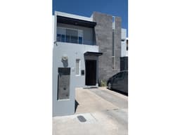 LP casa con excelentes acabados y recamara en PB