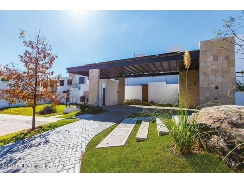Casa en Venta con 3 Amplias Recamaras, El Refugio — foto 1