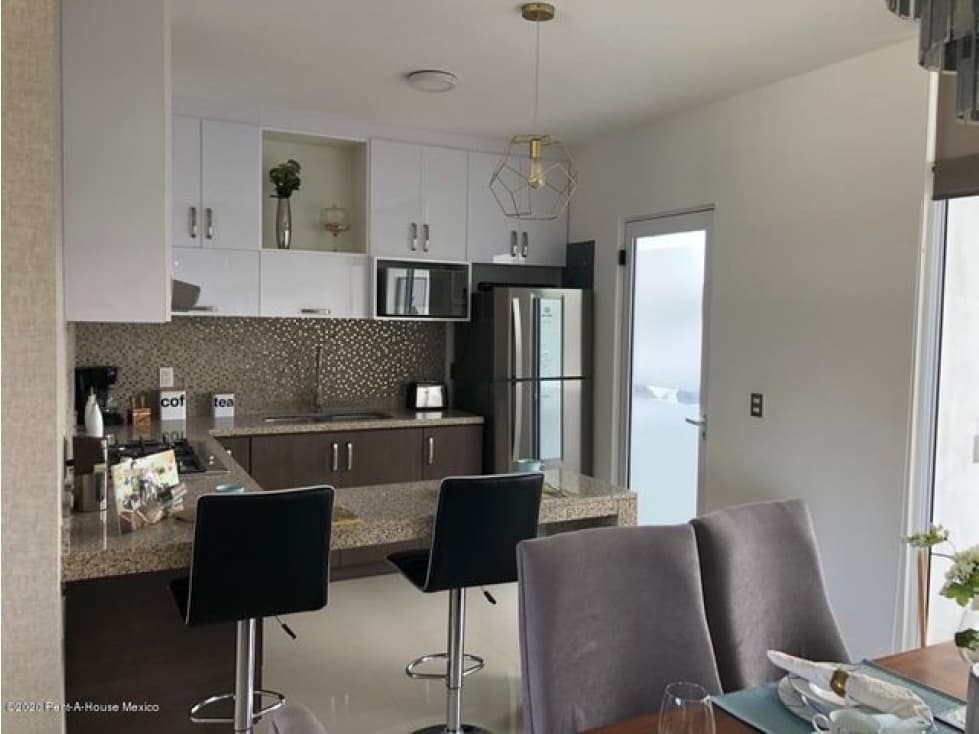 Casa en Venta con 3 Amplias Recamaras, El Refugio — foto 5
