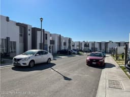 Casa en venta de 3 recamaras en Ciudad del Sol IG
