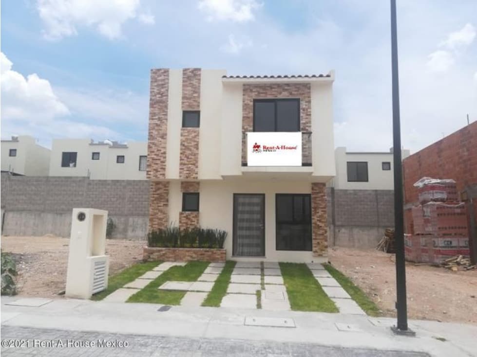 Casa Venta en Capital Sur con tres recámaras — foto 1