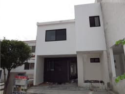 VENTA. Casa en condominio con seguridad, Pedregal de Schoenstatt